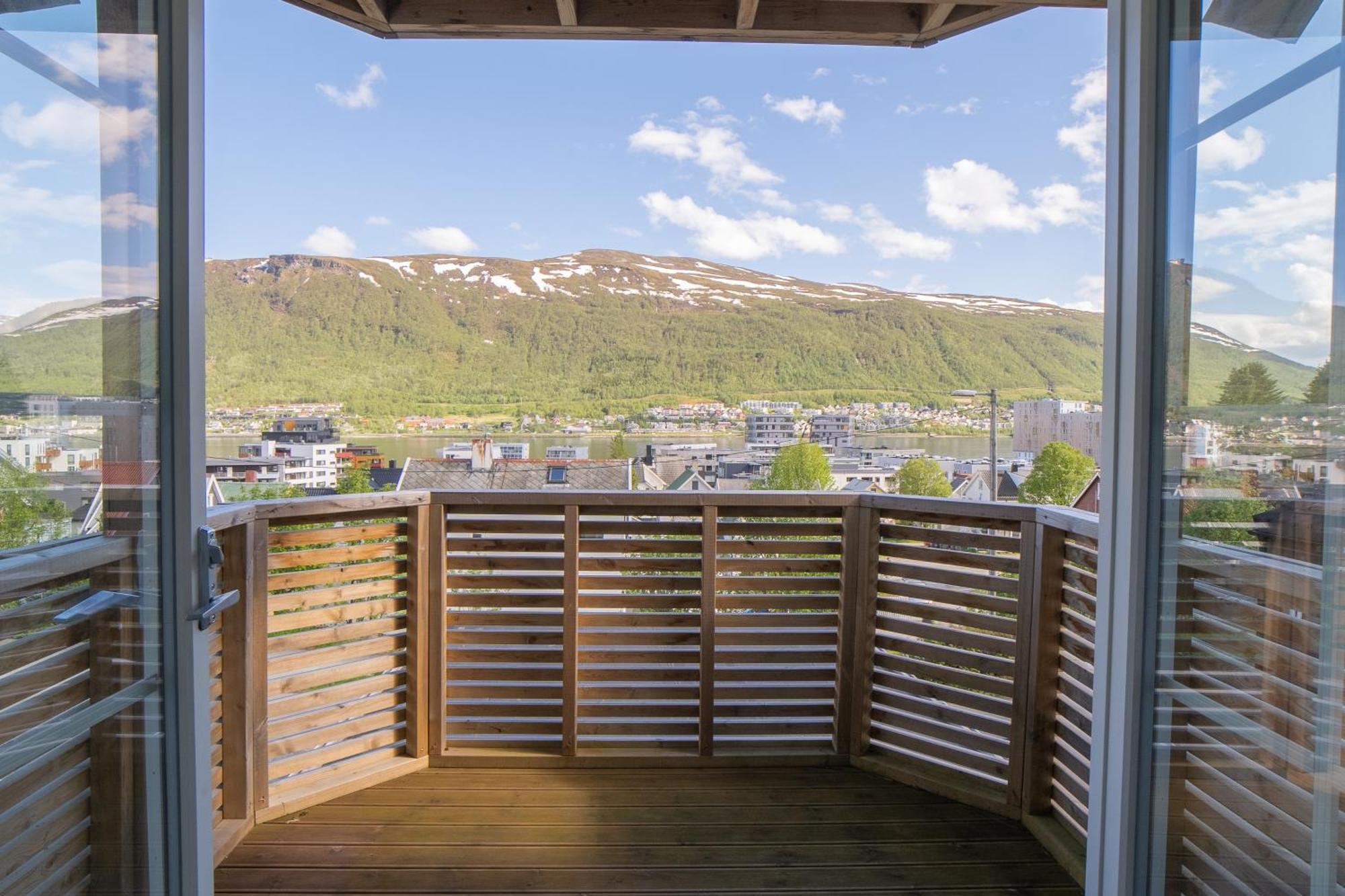 トロムソModern House With Great View!アパートメント エクステリア 写真